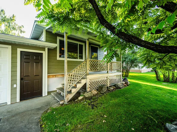 617 Broadway Ave, Dayton, WY 82836