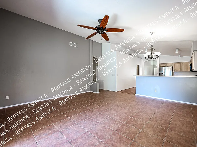 7471 W Lone Cactus Dr — Photo 11