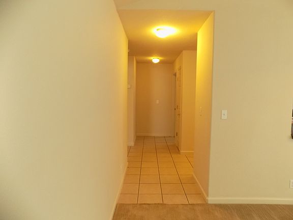 5th image of 351 E Acacia St #1