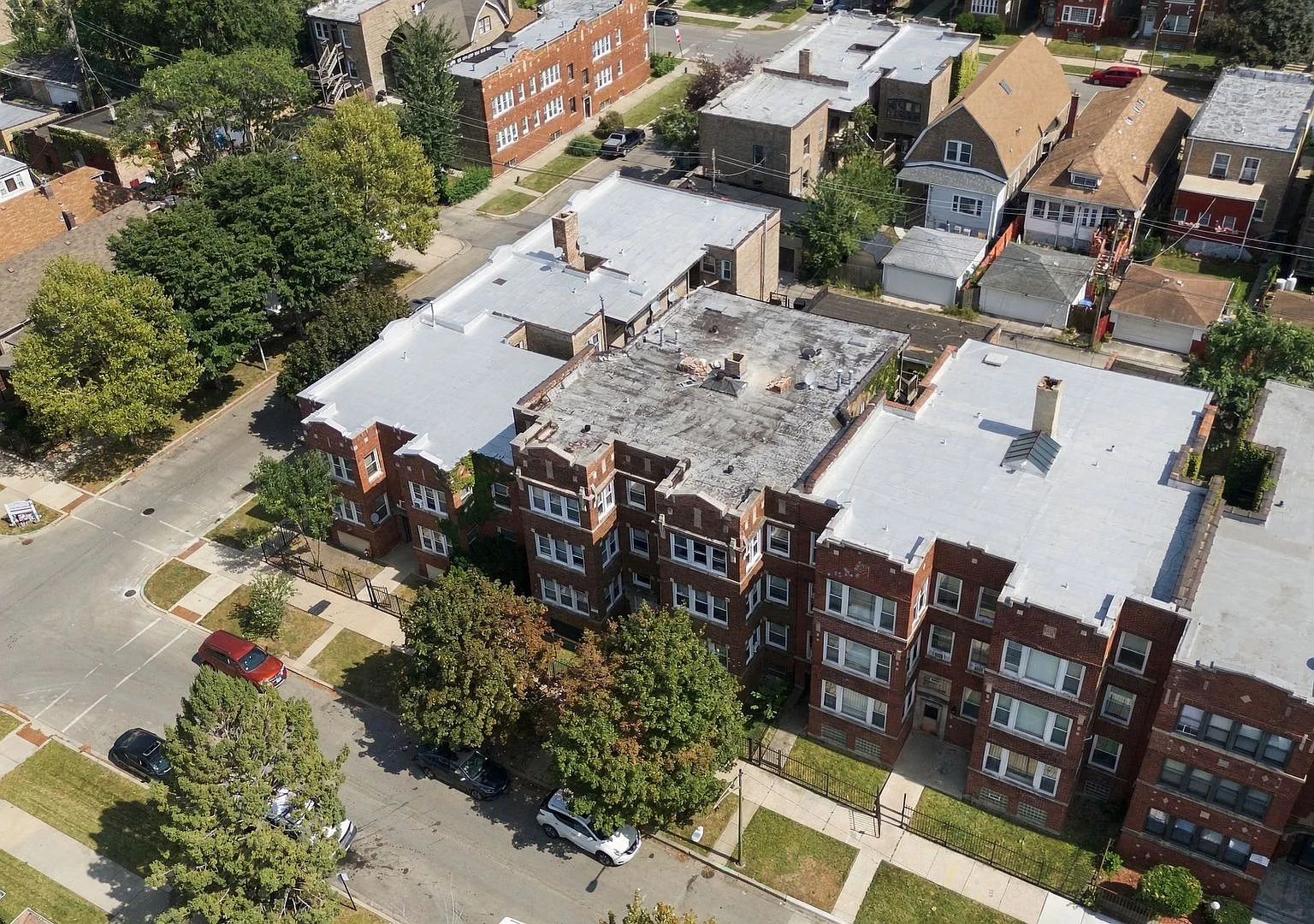 8007 S Carpenter St — Photo 4