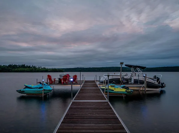 22 Parkview Dr, Oakfield, NS B2T 1B1