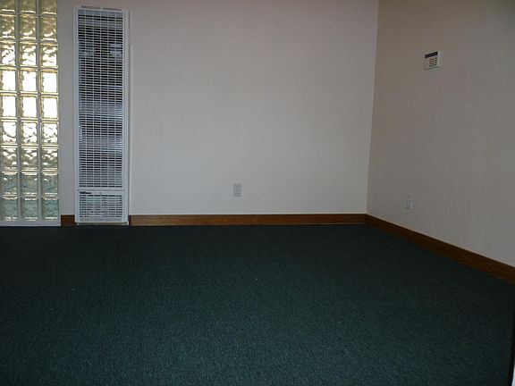 3rd image of 690 Monterey Blvd Floor 3