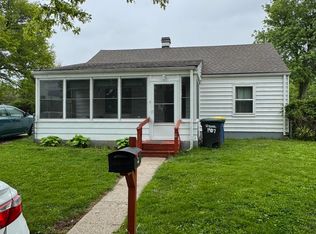 1907 E Greenlawn Ct, Muncie, IN 47302