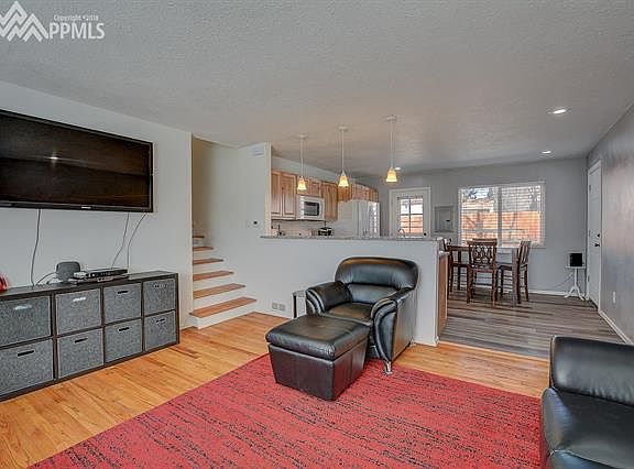 5th image of 3916 Tennyson Ave