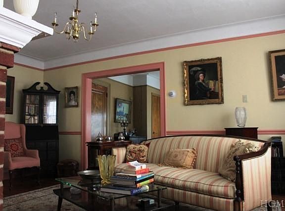 5th image of 2314 Esplanade Ave