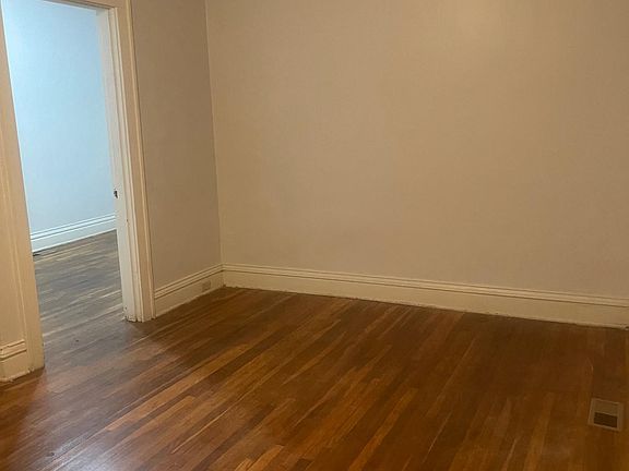 2nd image of 4857 Farlin Ave #1