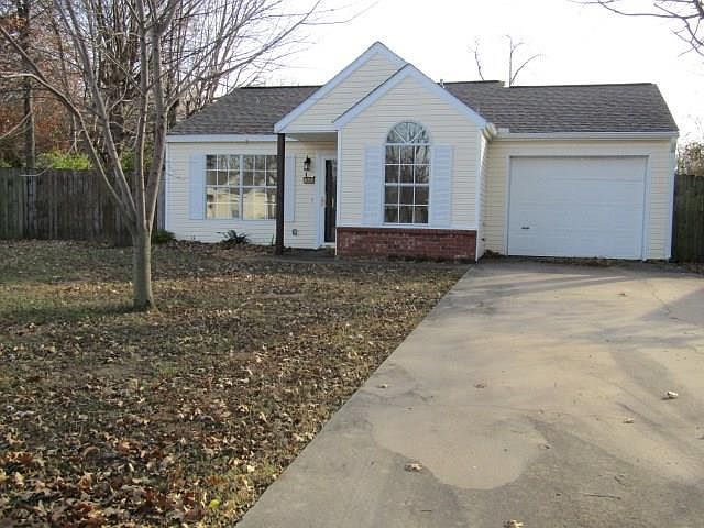 1st image of 555 E Mimosa Ln