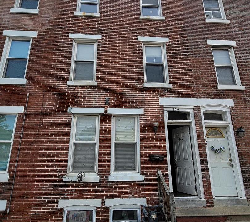 1st image of 764 Kohn St
