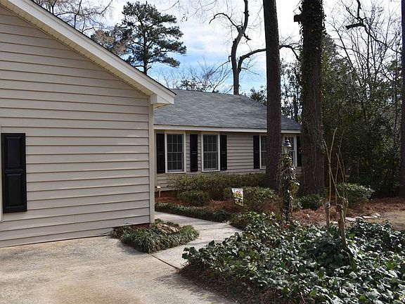 5th image of 221 Woodwinds Dr