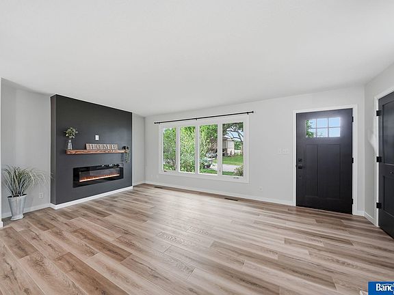 5th image of 5720 S 50th St