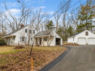 56 Weir St, Glastonbury, CT 06033