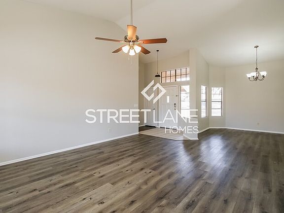 3rd image of 625 W McNair St