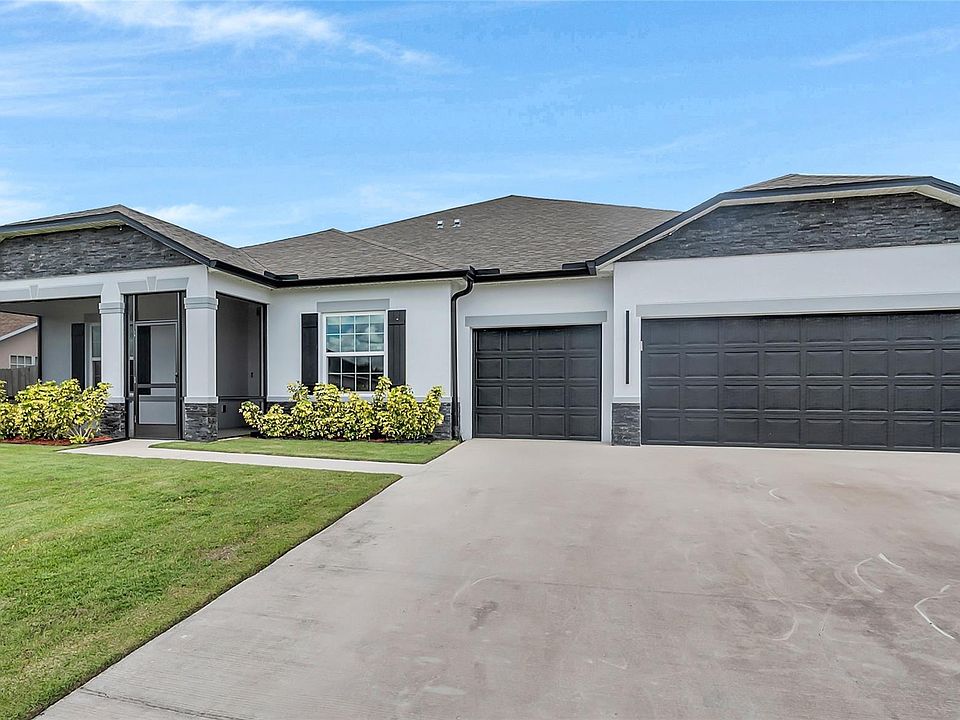 1st image of 415 SW Naftal Place