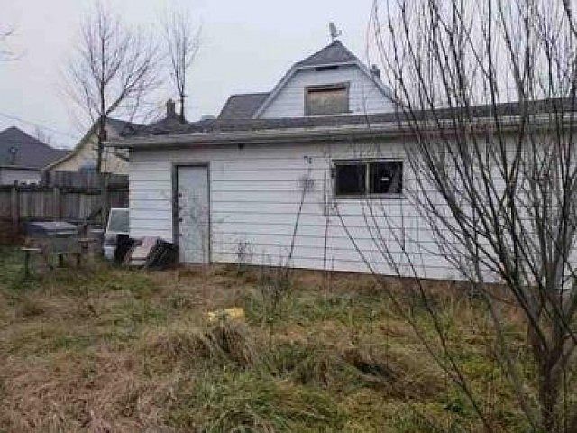 2nd image of 1057 S 4th St