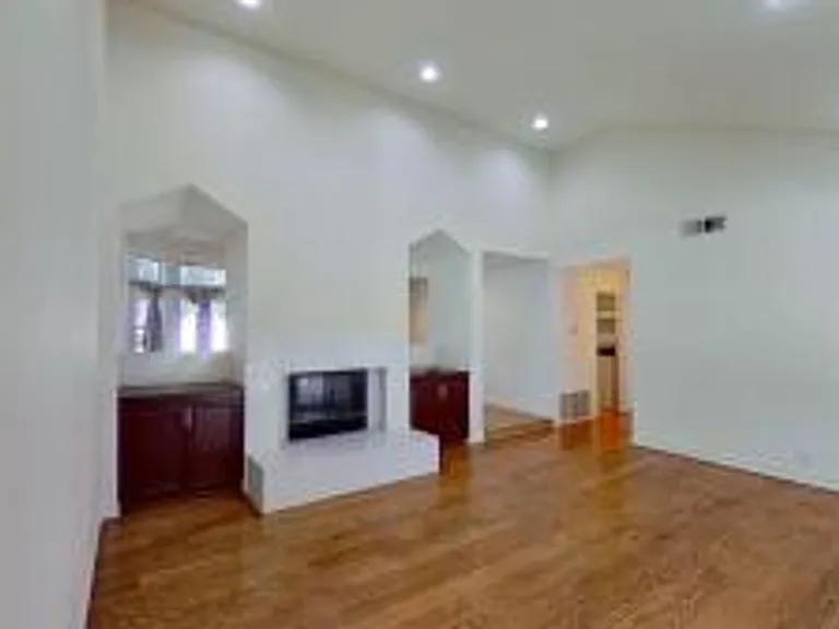 3012 Wauneta St — Photo 5