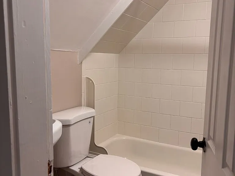 24 Baldwin St — Photo 5