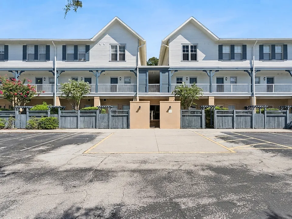 720 Celebration Ave #235