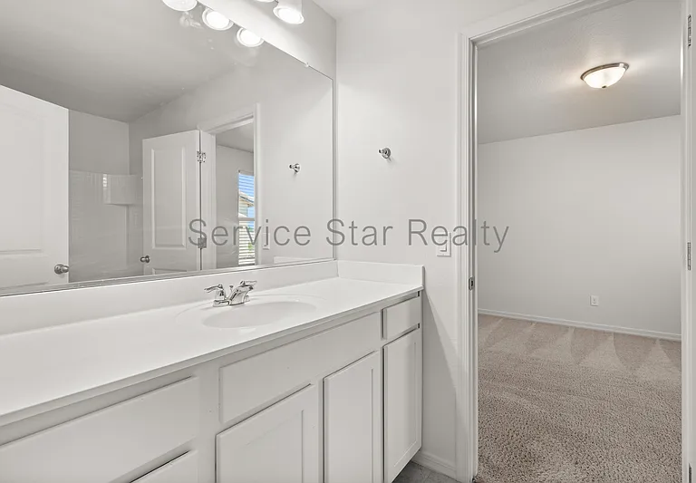 2402 E Alonso Dr — Photo 24