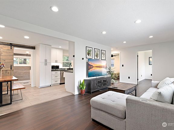 3rd image of 3110 175th Street SW