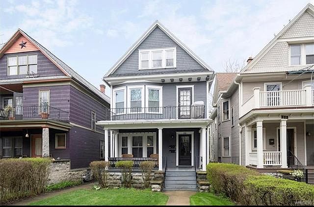 1st image of 206 Woodward Ave #1