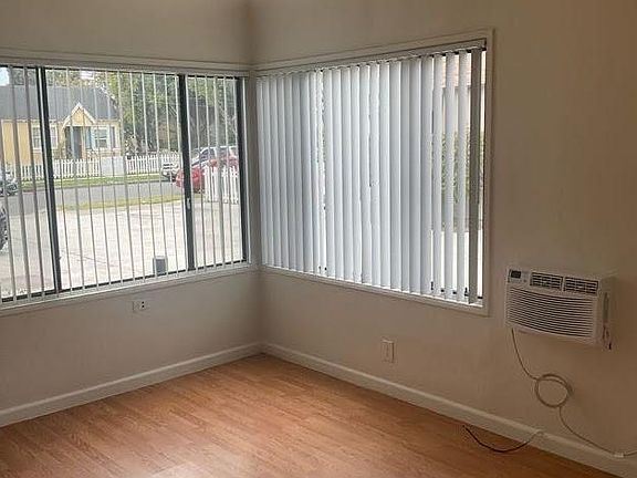 2nd image of 411 1/2 N Eastwood Ave #411.5