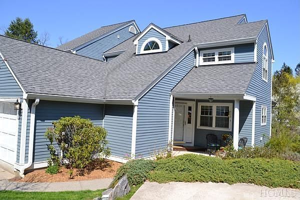 1st image of 21 Colby Ln #21