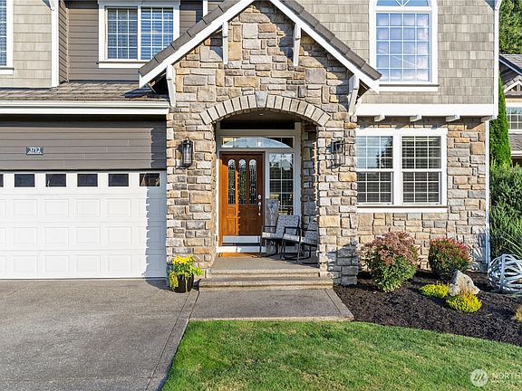 4th image of 3712 Kinsale Lane SE