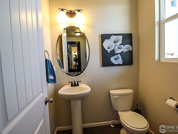 4th image of 690 Moonglow Dr