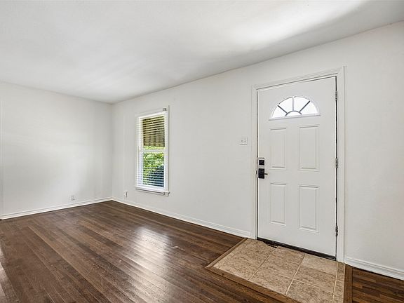 2nd image of 4426 Kelton Dr