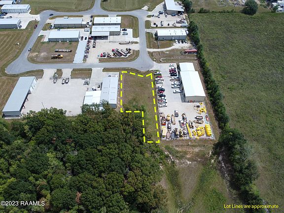 2nd image of 306 Brents Loop