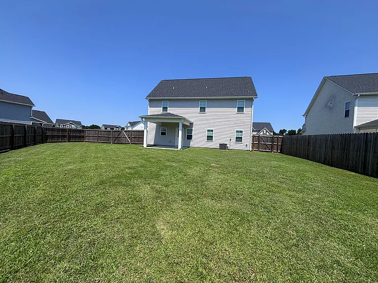513 Harvest Meadow Xing — Photo 35