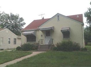 2041 Ames Ave, Saint Paul, MN 55119