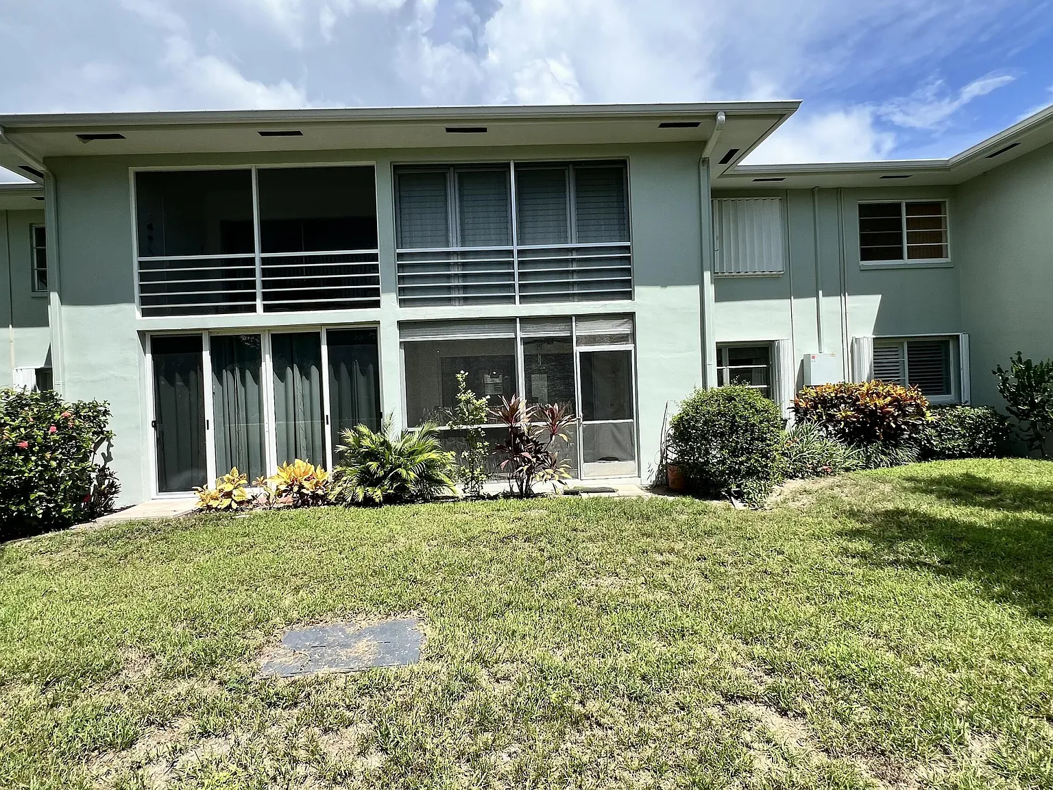 2 bed, 2.0 bath, 1013 sqft, $1,600 — Photo 1