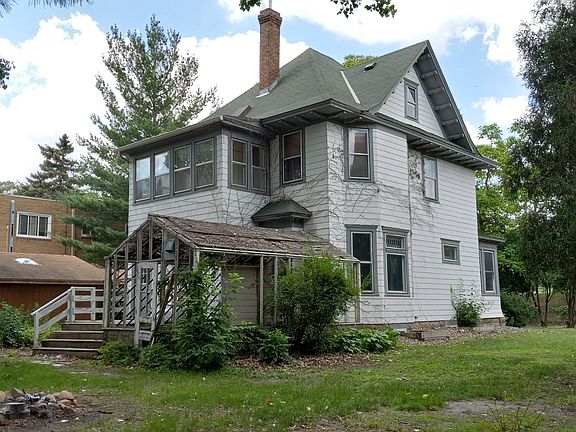 2nd image of 2202 Marshall Ave