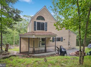 103 Blueberry Ct, Lackawaxen, PA 18435