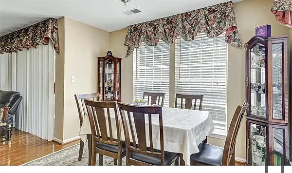 4406 Silverbrook Ln #J201 — Photo 7