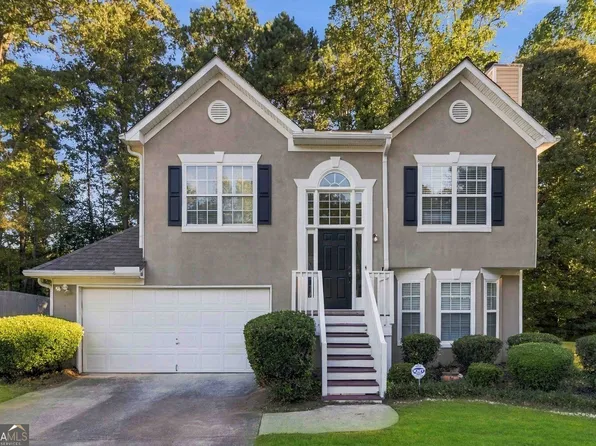 3060 Harvest Cir, Fairburn, GA 30213