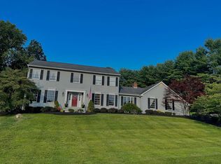 37 Farview Dr, Hackettstown, NJ 07840