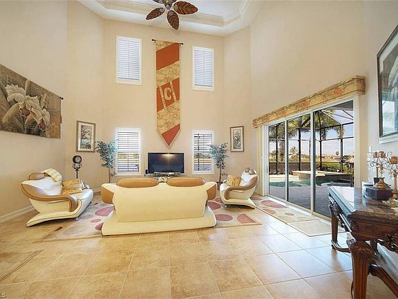 4th image of 909 W Cape Estates Cir