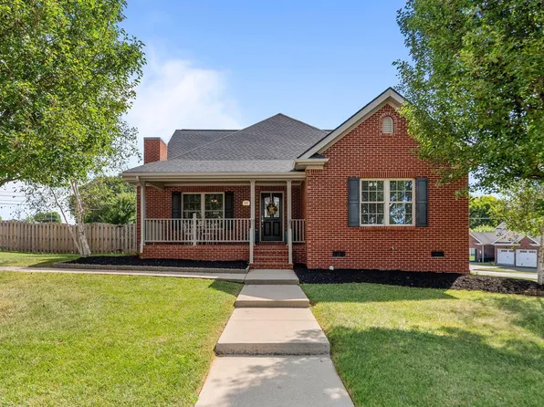 100 Dove Run Cir, Georgetown, KY 40324