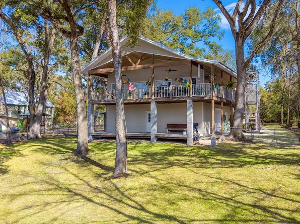 498 SW Manatee Ter, Fort White, FL 32038