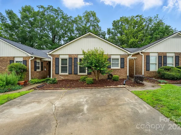 656 Camrose Cir NE, Concord, NC 28025