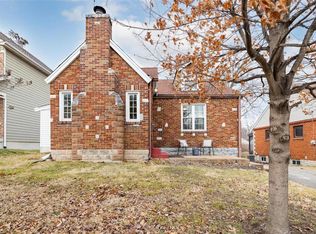 8915 Litzsinger Rd, Saint Louis, MO 63144