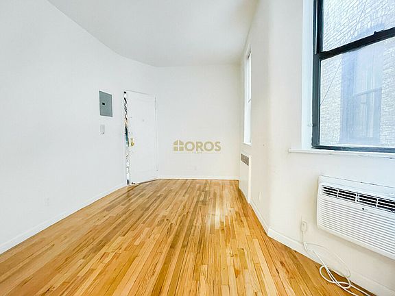 3rd image of 255 6th Ave APT 5B