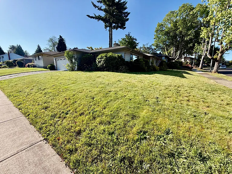 1712 SE 104th Ave — Photo 59