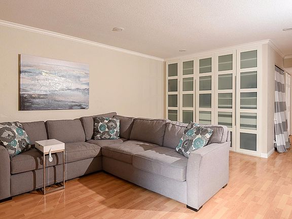 3rd image of 5378 Makati Cir
