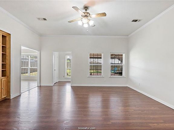 5th image of 3704 Eastshire Ct