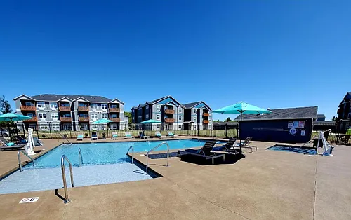 Eagle Pointe Apartments- Resort-Style Living in Albany Photo 1