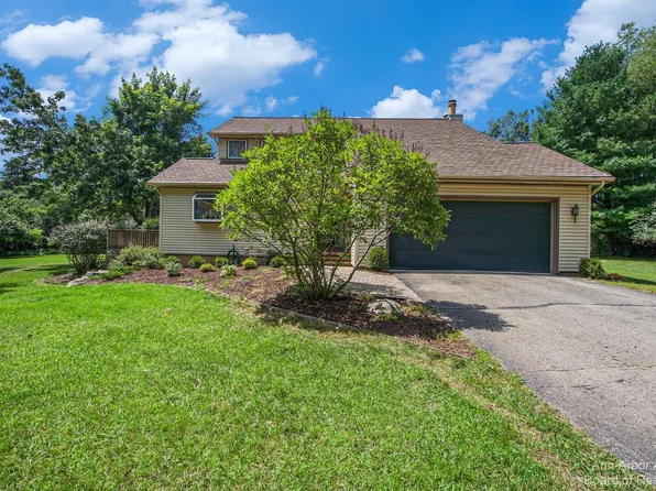 1093 W Delhi Rd, Ann Arbor, MI 48103