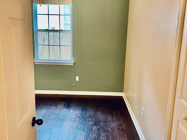 2886 Hampton Meadow Dr — Photo 9